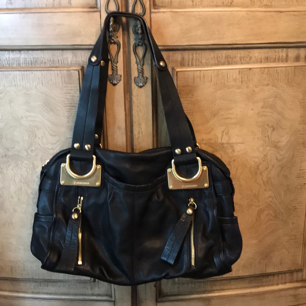 B Makowsky black leather handbag